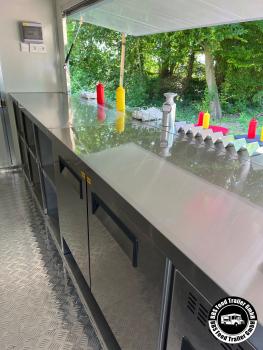 Preview: Imbisswagen - ABHOLFERTIG - Imbissanhänger - Street Food Anhänger- Neufahrzeug mit Propangasgeräten